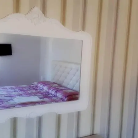 Sweet Shelter *